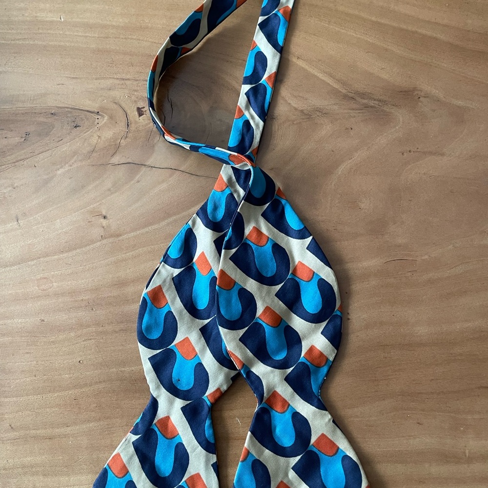 Mid Modern Patterned Bow Tie - image 4